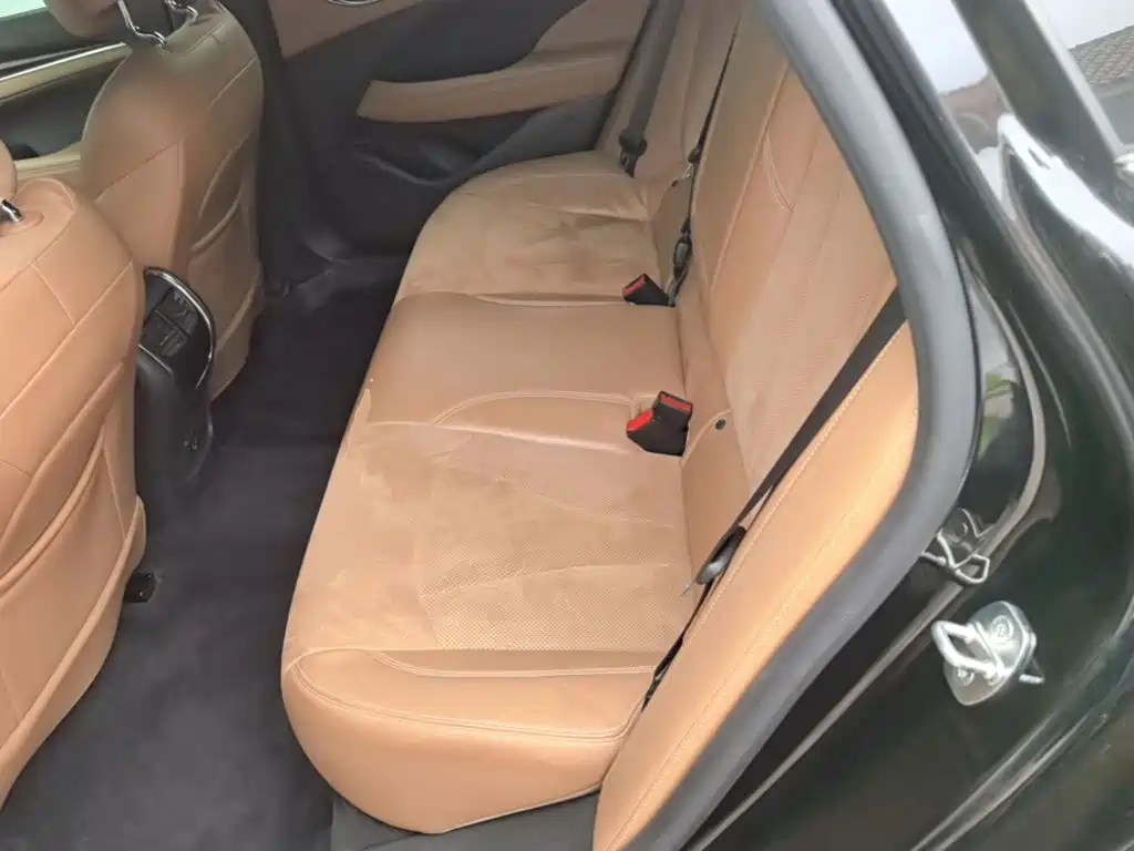 Buick LaCrosse — миниатюра 17
