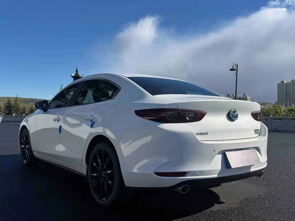 Mazda 3 Axela — миниатюра 4
