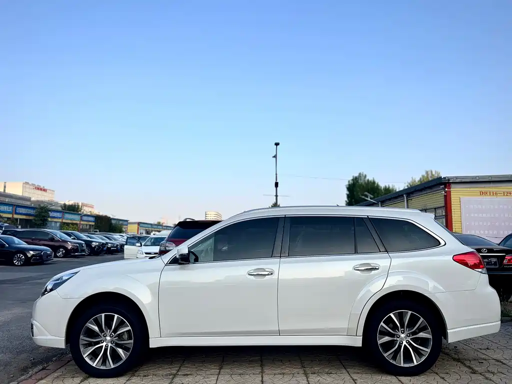 Subaru Outback — миниатюра 4