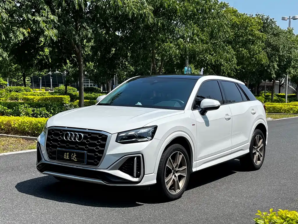 Audi Q2L