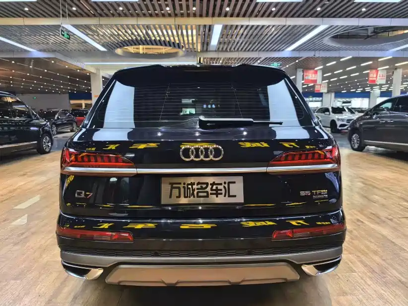 Audi Q7 — миниатюра 24