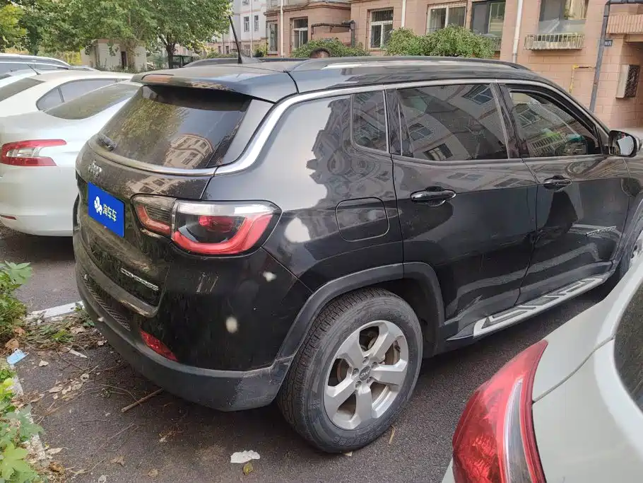 Jeep Compass — миниатюра 3