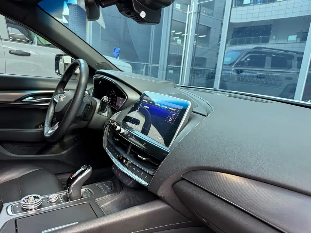 Cadillac CT5 — миниатюра 44