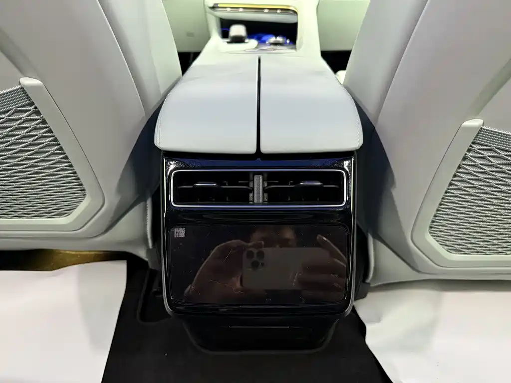 ZEEKR EXTREME KRYPTON 001