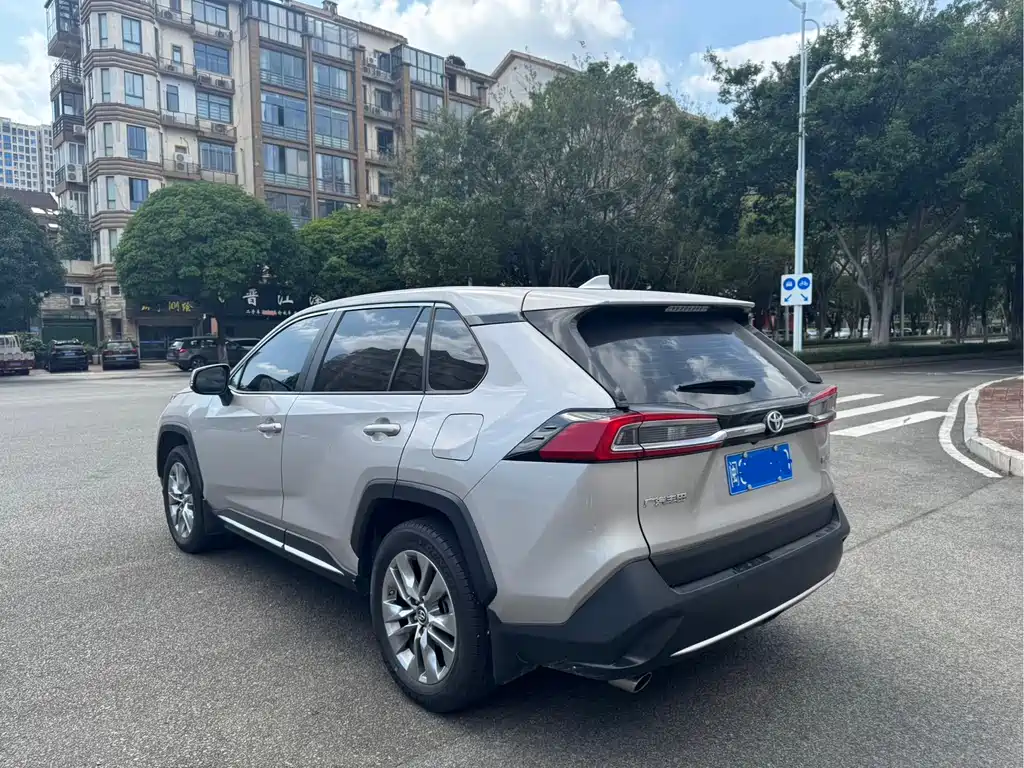 Toyota Wildlander — миниатюра 9