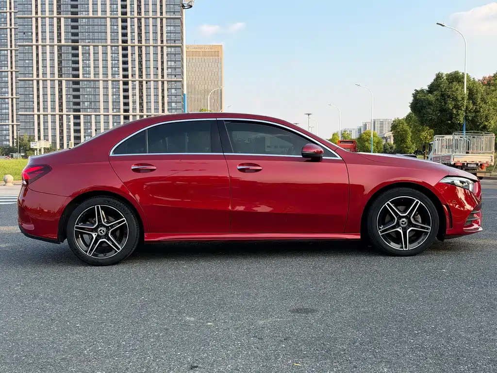 Mercedes-Benz A-Class — миниатюра 4