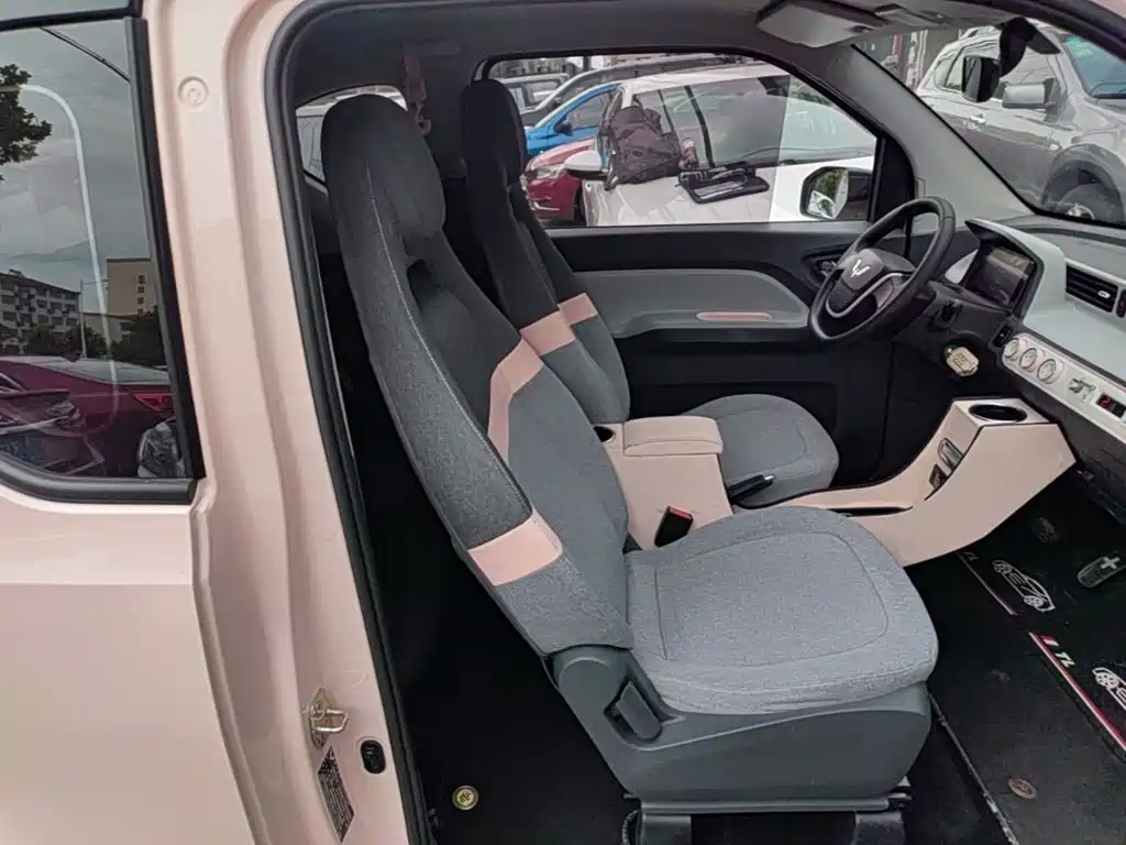 Wuling MINIEV — миниатюра 25