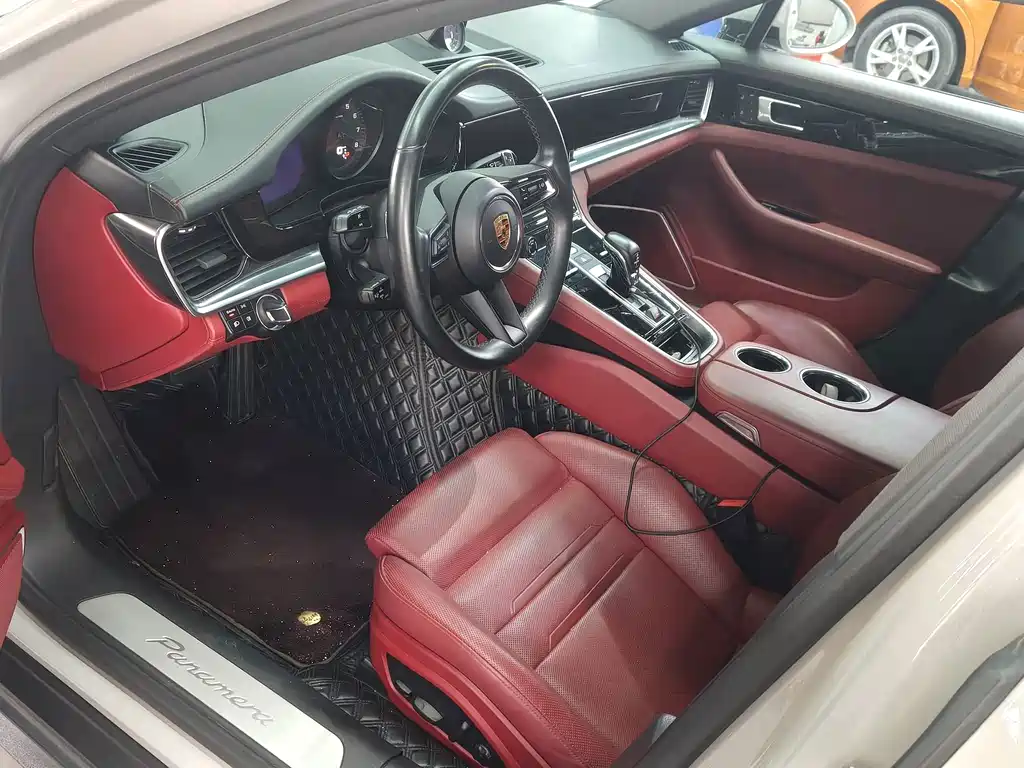 Porsche Panamera — миниатюра 8