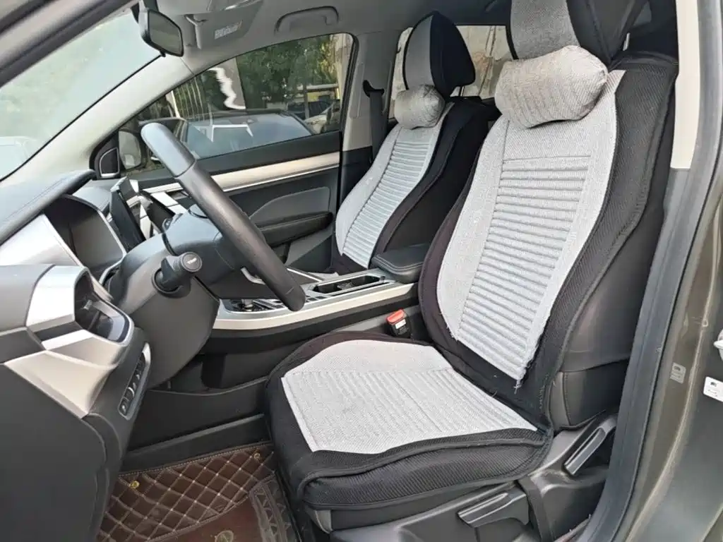 Geely Binyue — миниатюра 15