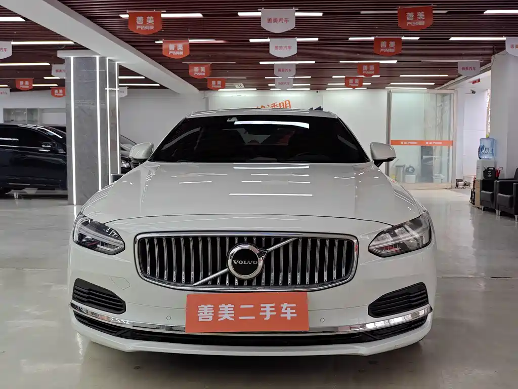 VOLVO S90 PLUG IN HYBRID