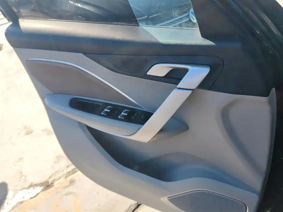 GEELY AUTOMOBILE JIAJIE