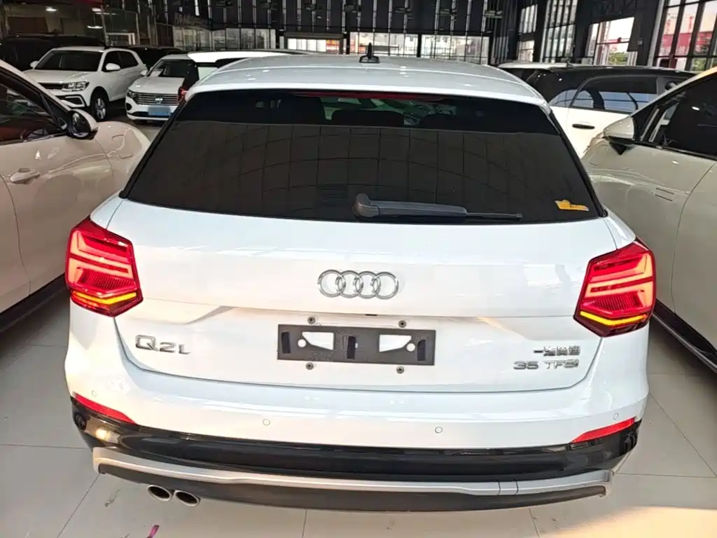 Audi Q2L — миниатюра 6