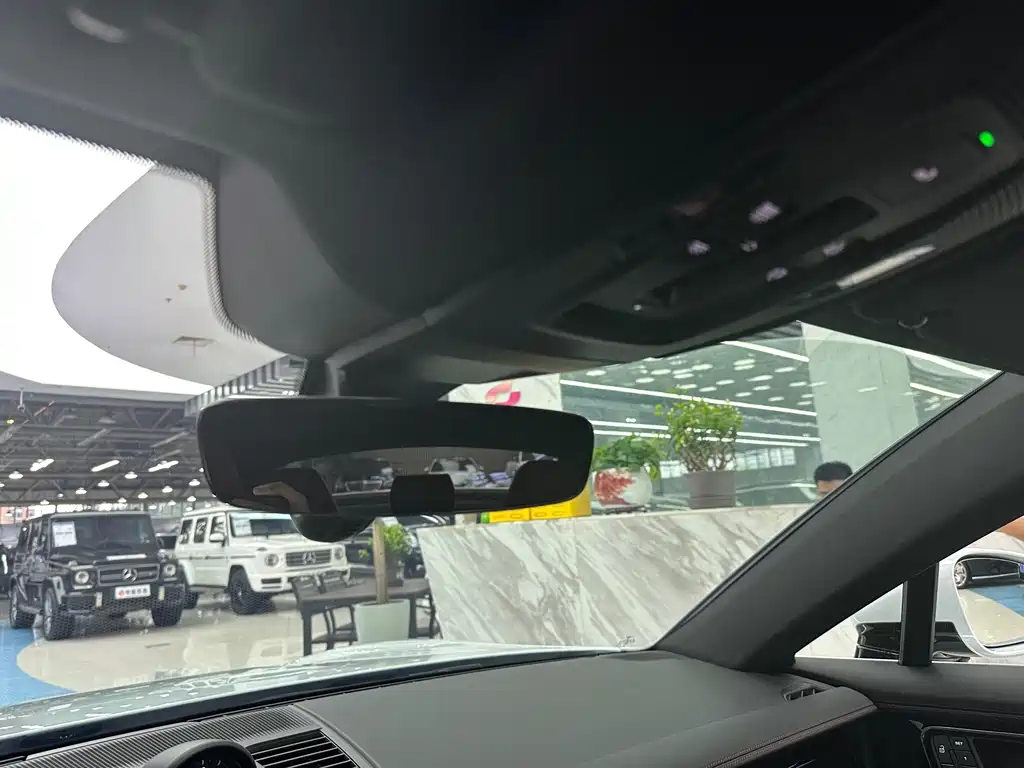 Porsche Panamera — миниатюра 4