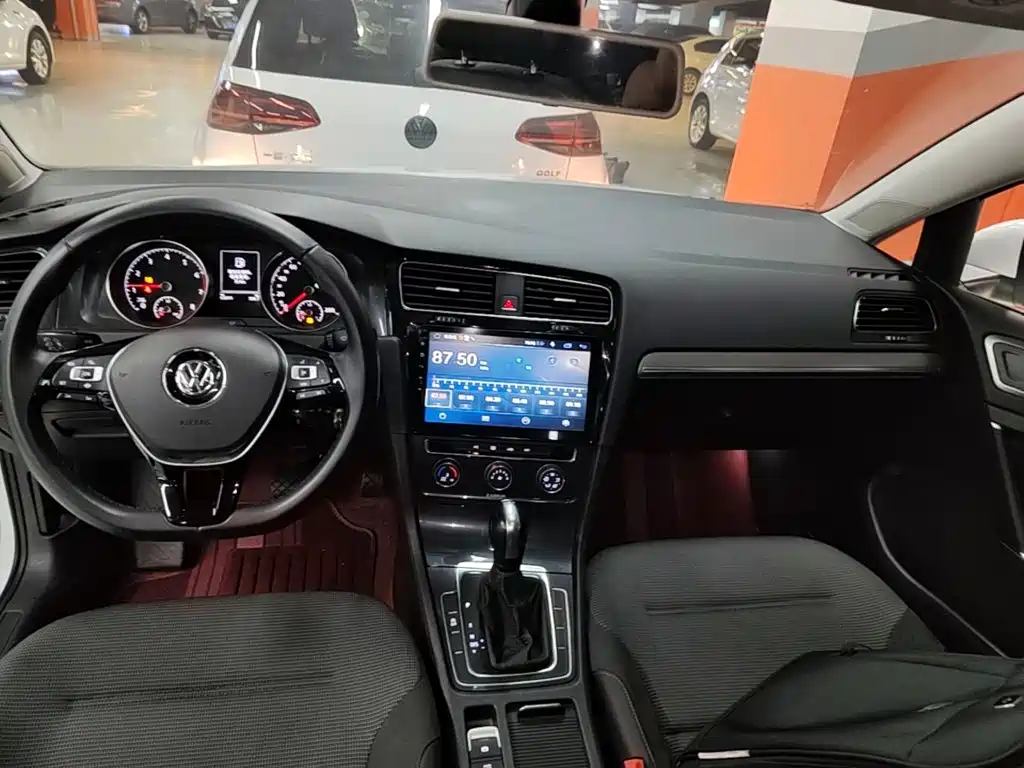 Volkswagen Golf — миниатюра 13