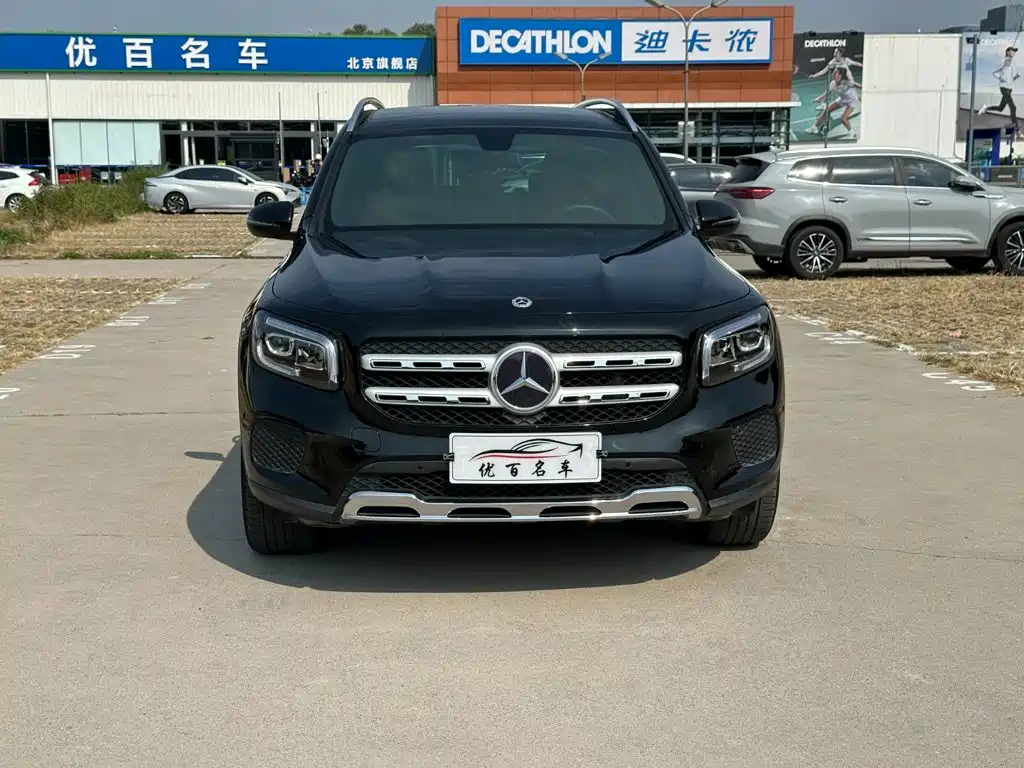 Mercedes-Benz GLB — миниатюра 13
