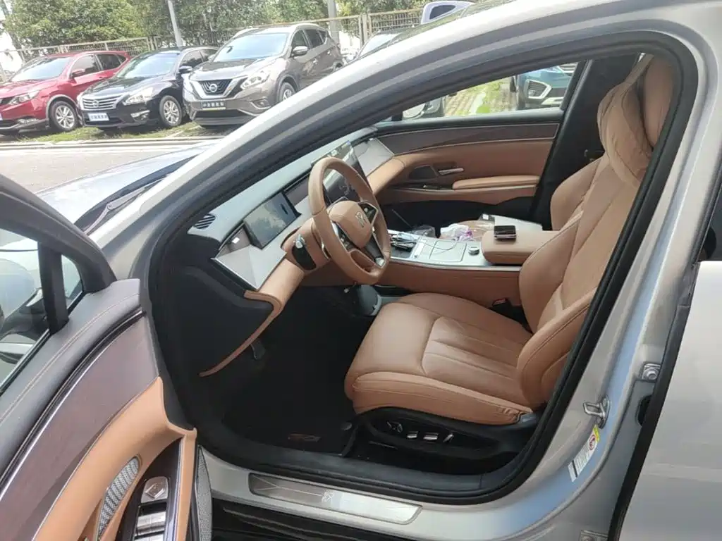 BYD Han L — миниатюра 15