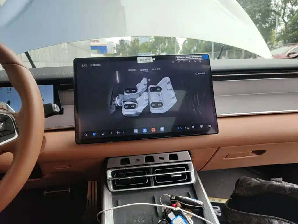 BYD Han L — миниатюра 13