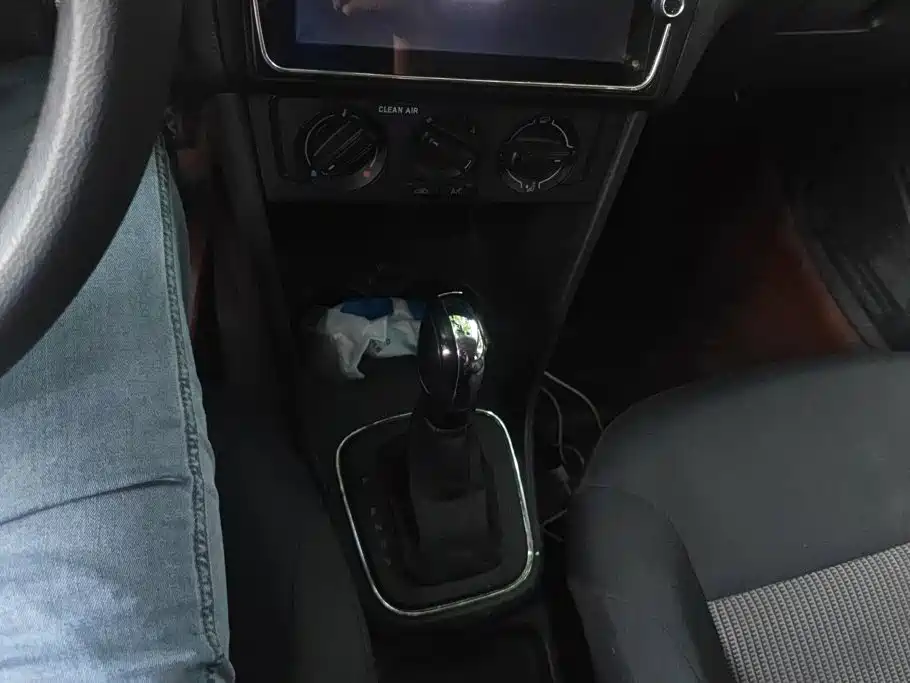 Volkswagen Polo — миниатюра 16