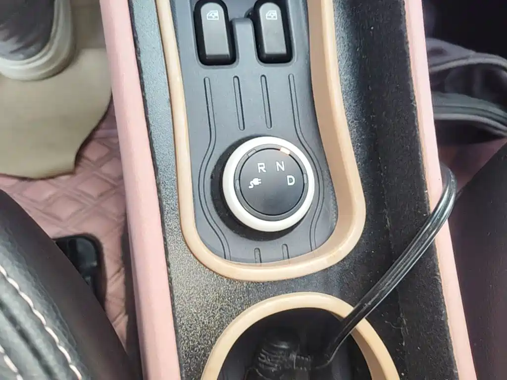 Wuling MINIEV — миниатюра 14