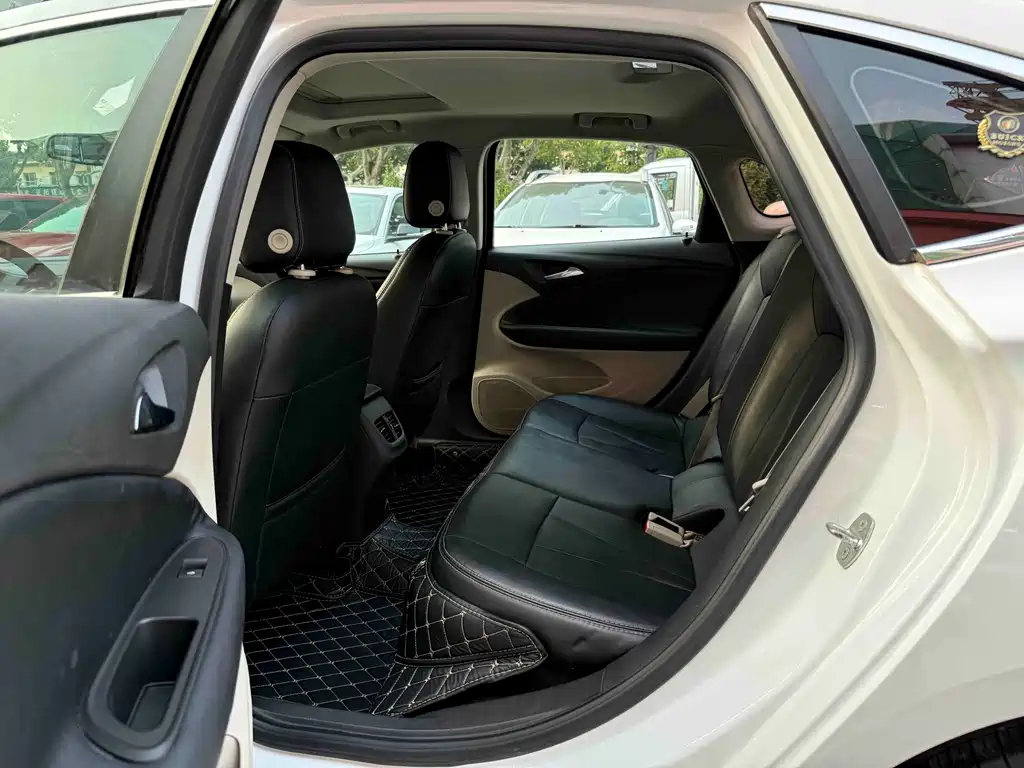 Buick Verano — миниатюра 7