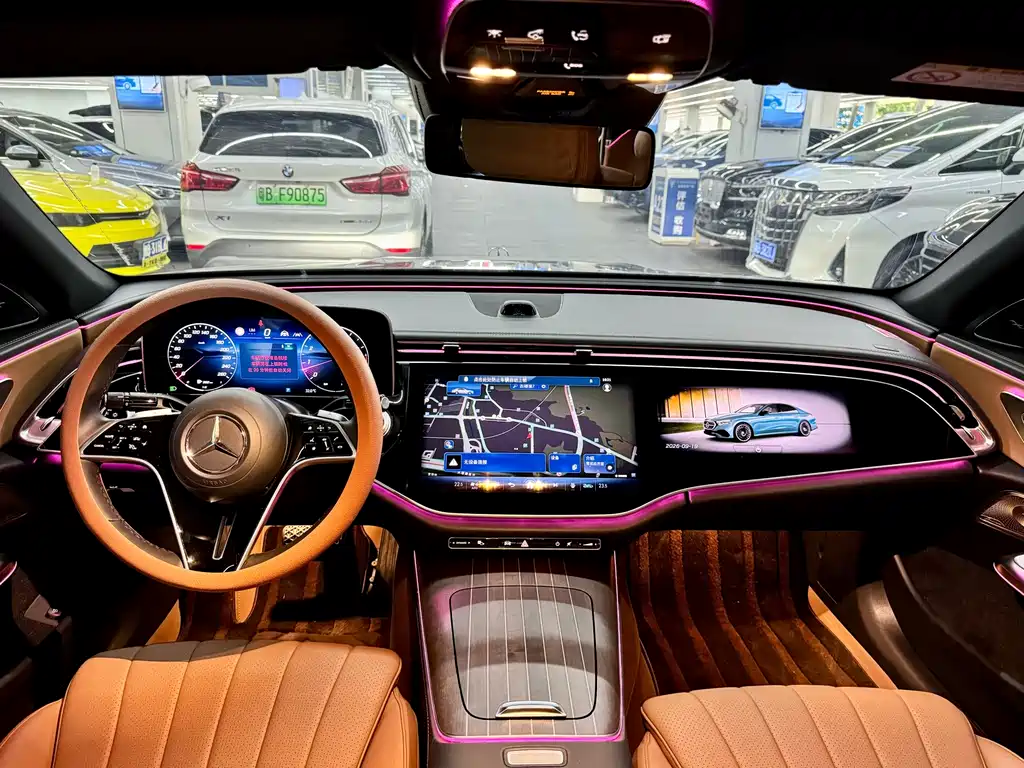 Mercedes-Benz E-Class — миниатюра 7