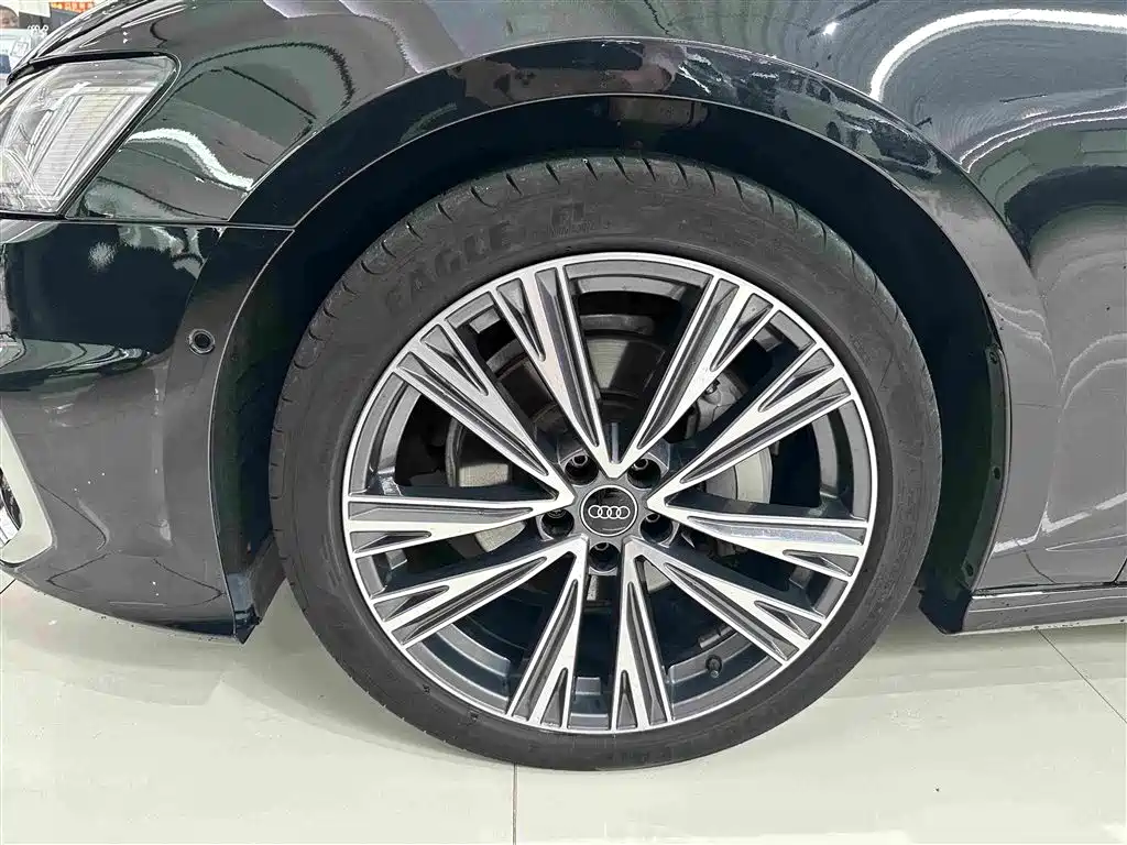 Audi A6L — миниатюра 4
