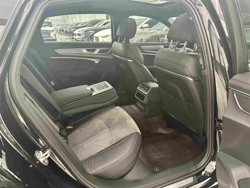 Audi A6L — миниатюра 14