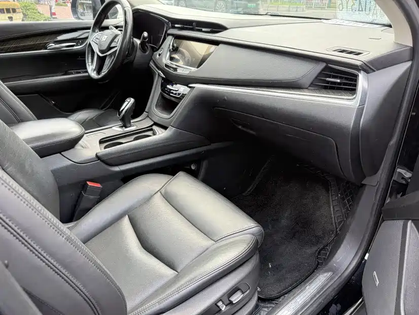 Cadillac XT5 — миниатюра 9