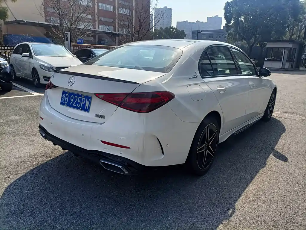 MERCEDES-BENZ C CLASS