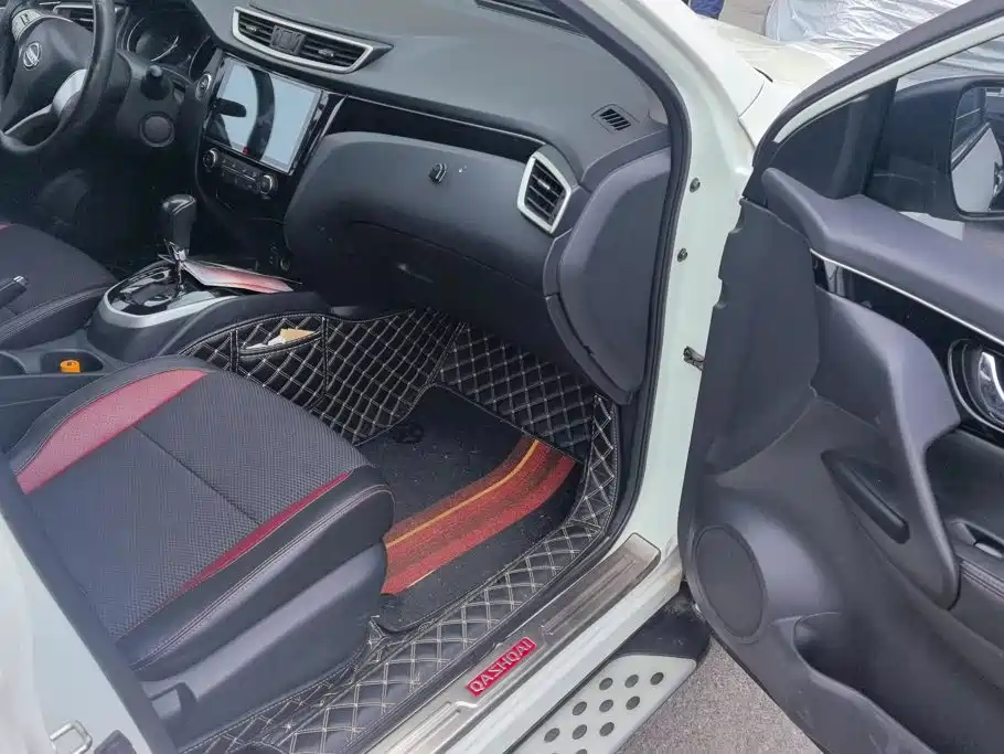 Nissan Qashqai — миниатюра 8