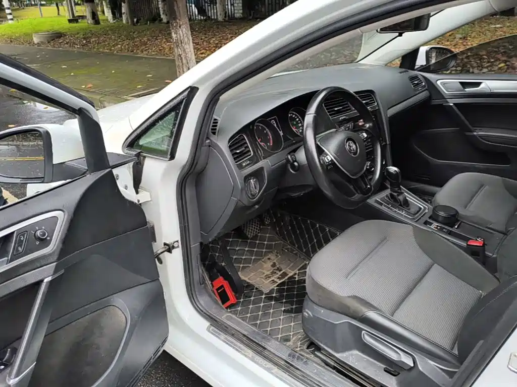 Volkswagen Golf — миниатюра 16