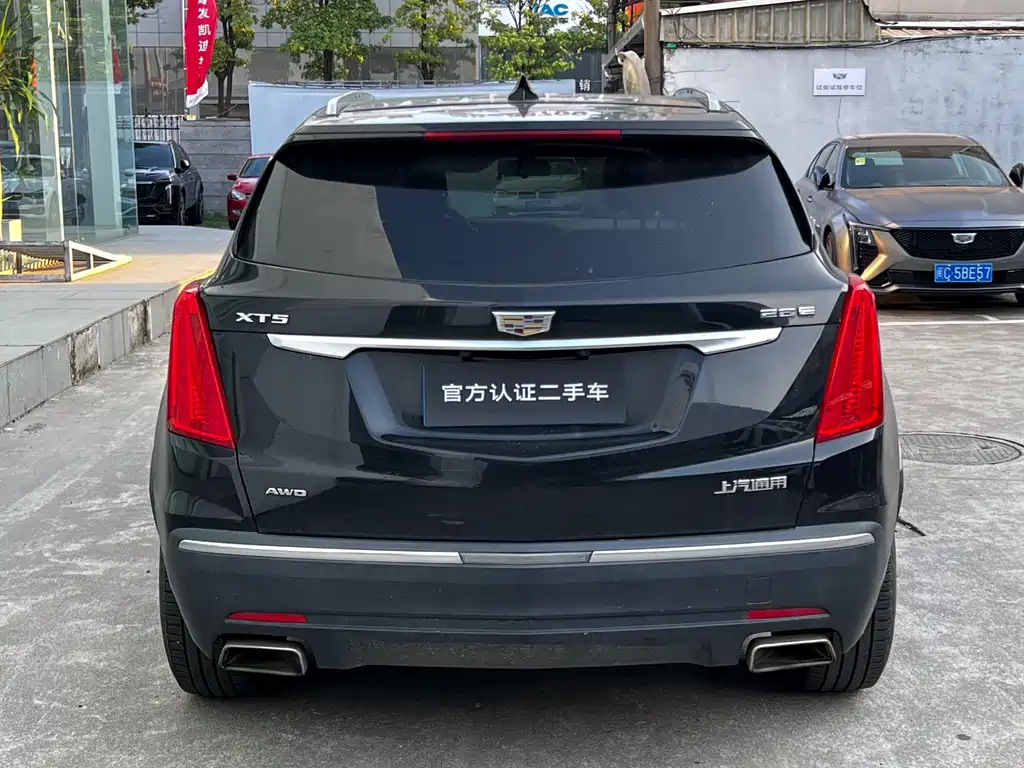 Cadillac XT5 — миниатюра 5