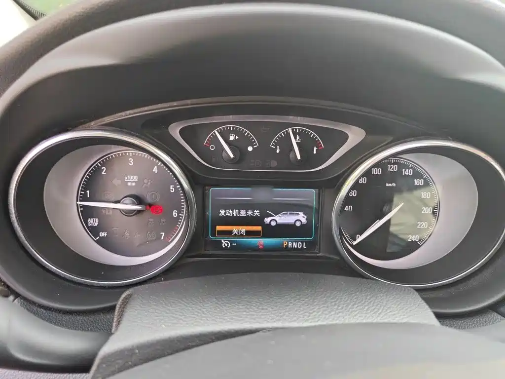Buick Envision Plus — миниатюра 4