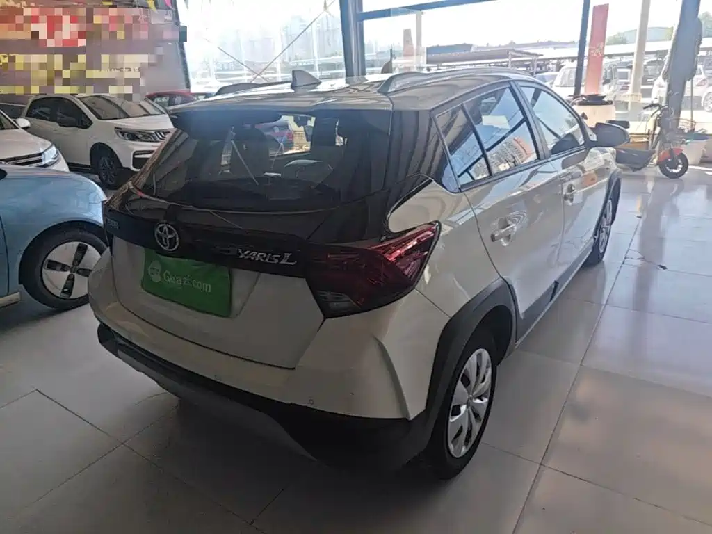 Toyota Yaris L — миниатюра 7