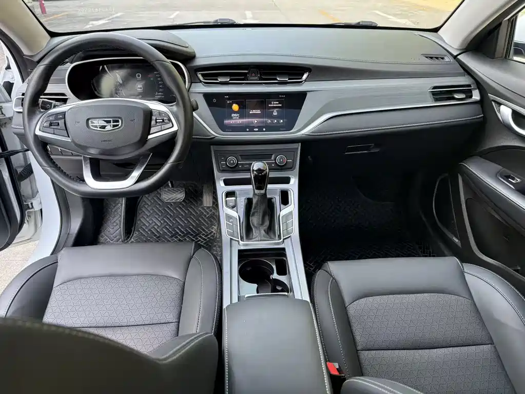 Geely Emgrand — миниатюра 6