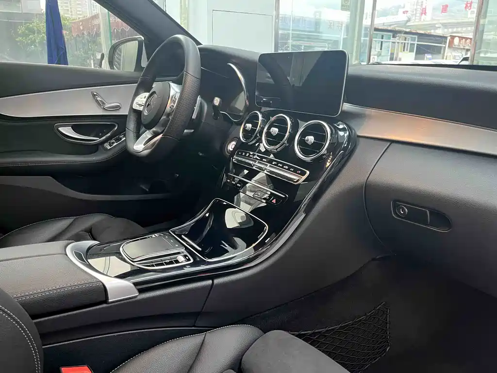 Mercedes-Benz C-Class — миниатюра 18