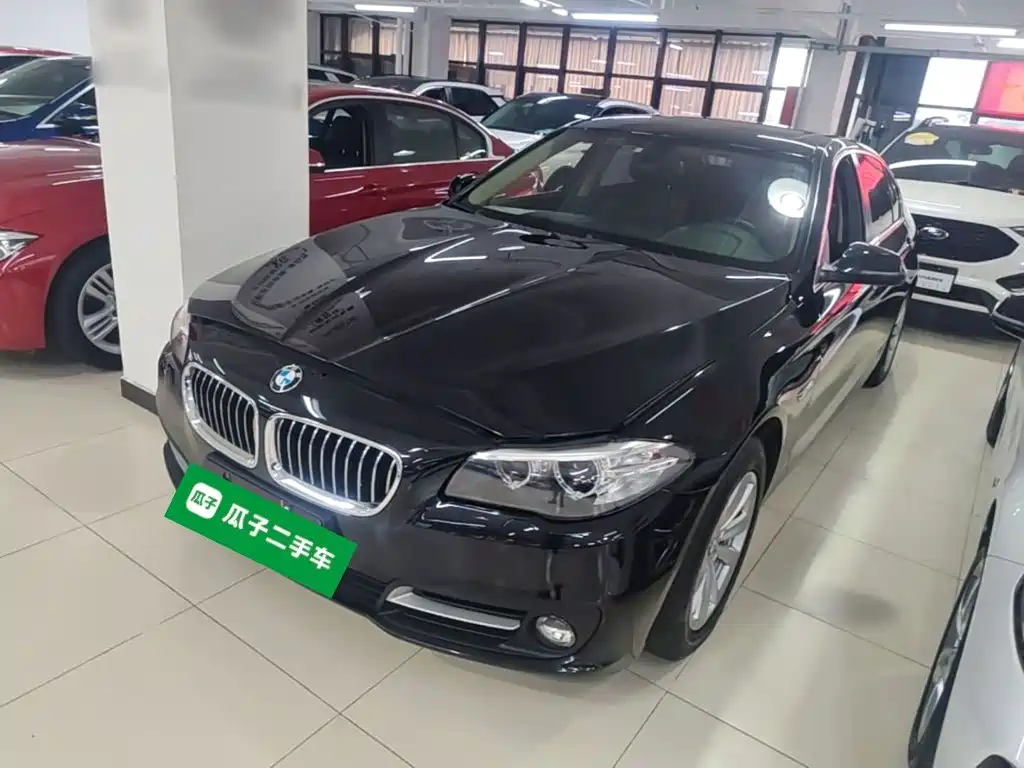 BMW 5 Series — миниатюра 2
