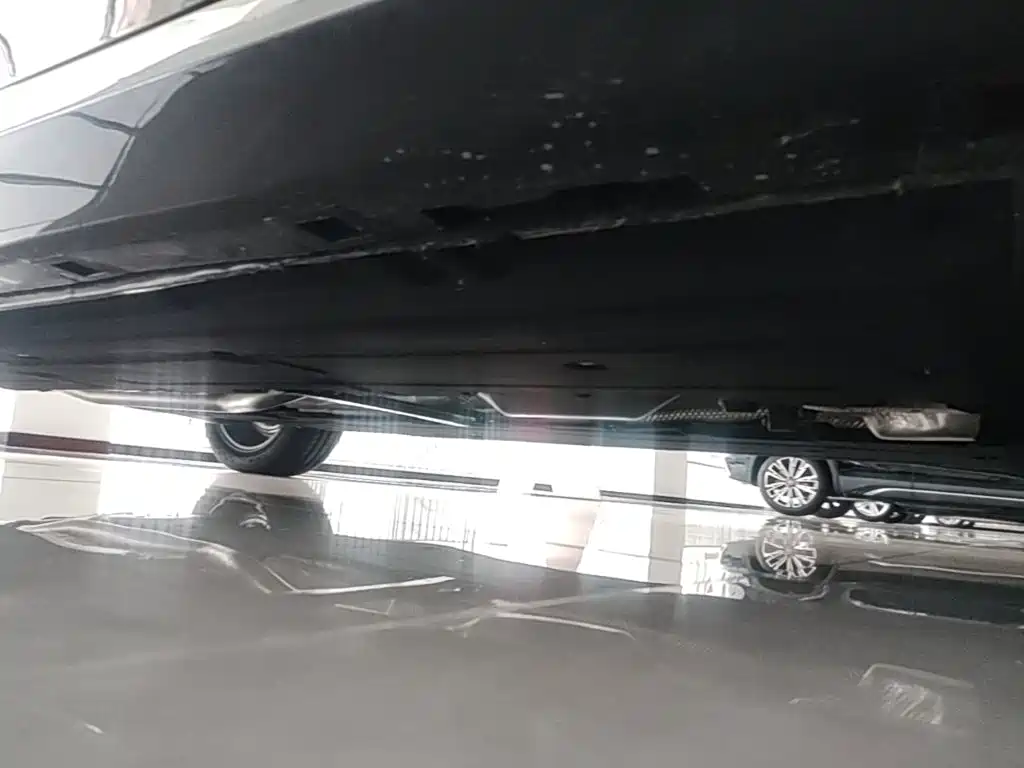 Hongqi Hongqi H5 — миниатюра 2