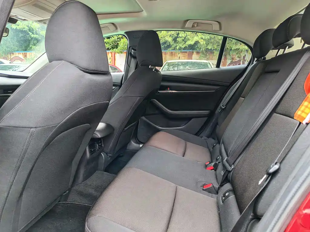 Mazda 3 Axela — миниатюра 14