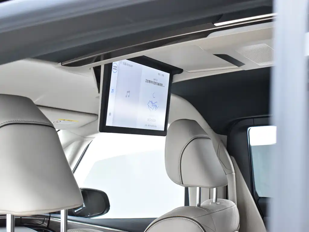 Toyota Vellfire — миниатюра 20