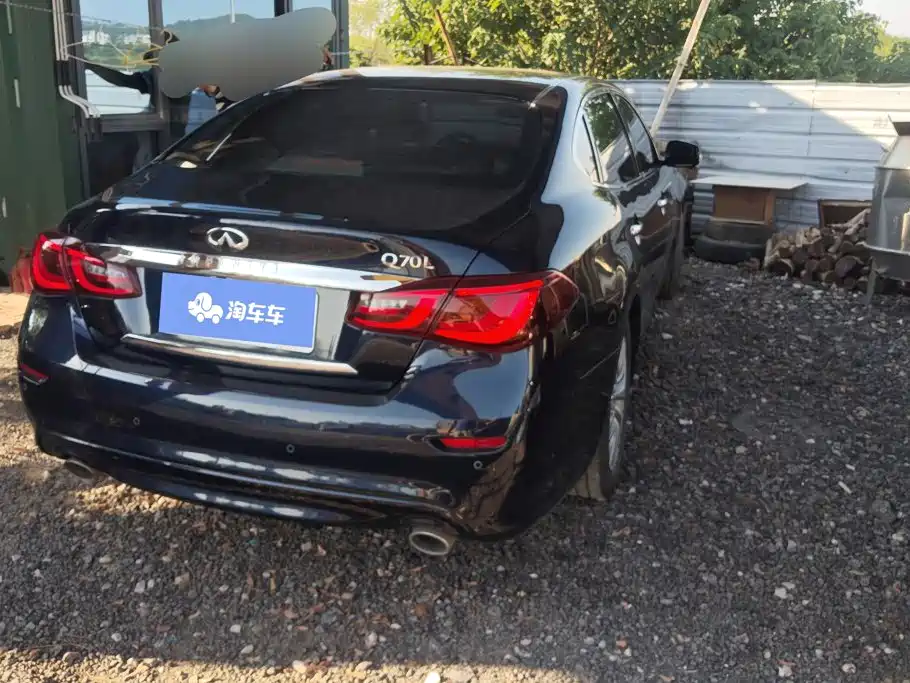 Infiniti Q70 — миниатюра 3