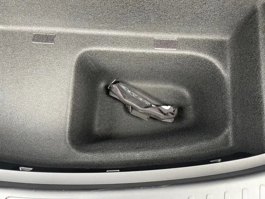 XIAOMI CAR XIAOMI YU7