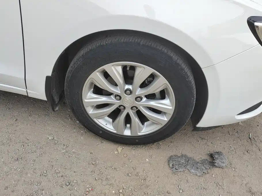 Buick Excelle — миниатюра 6