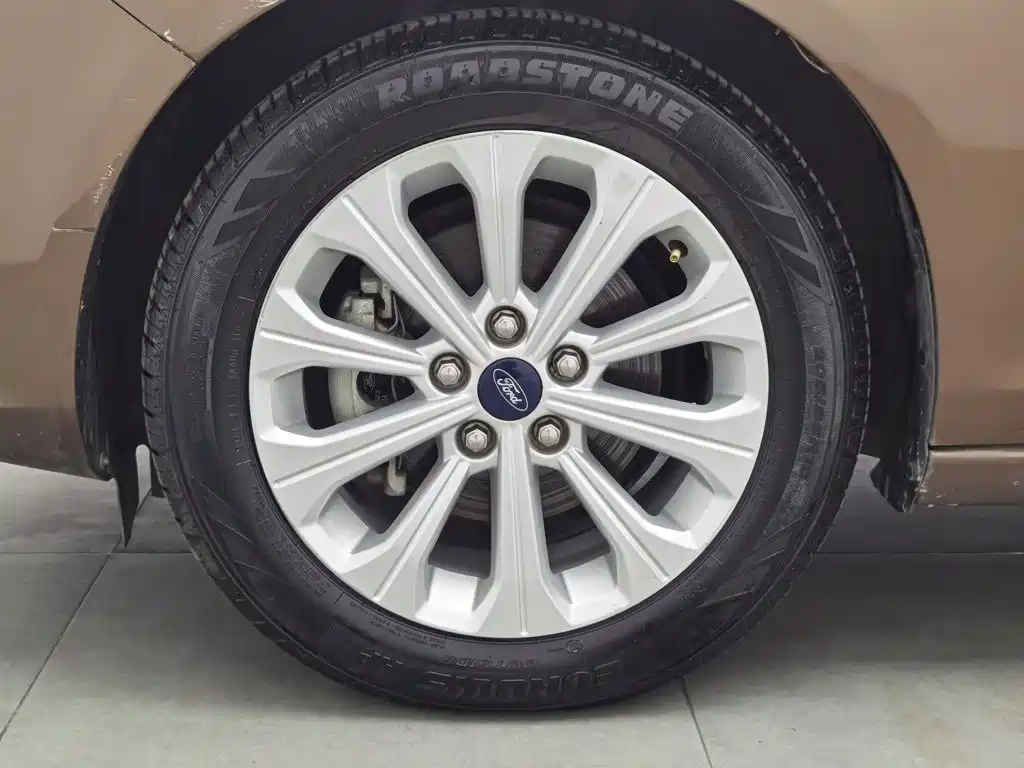 Ford Escort — миниатюра 17