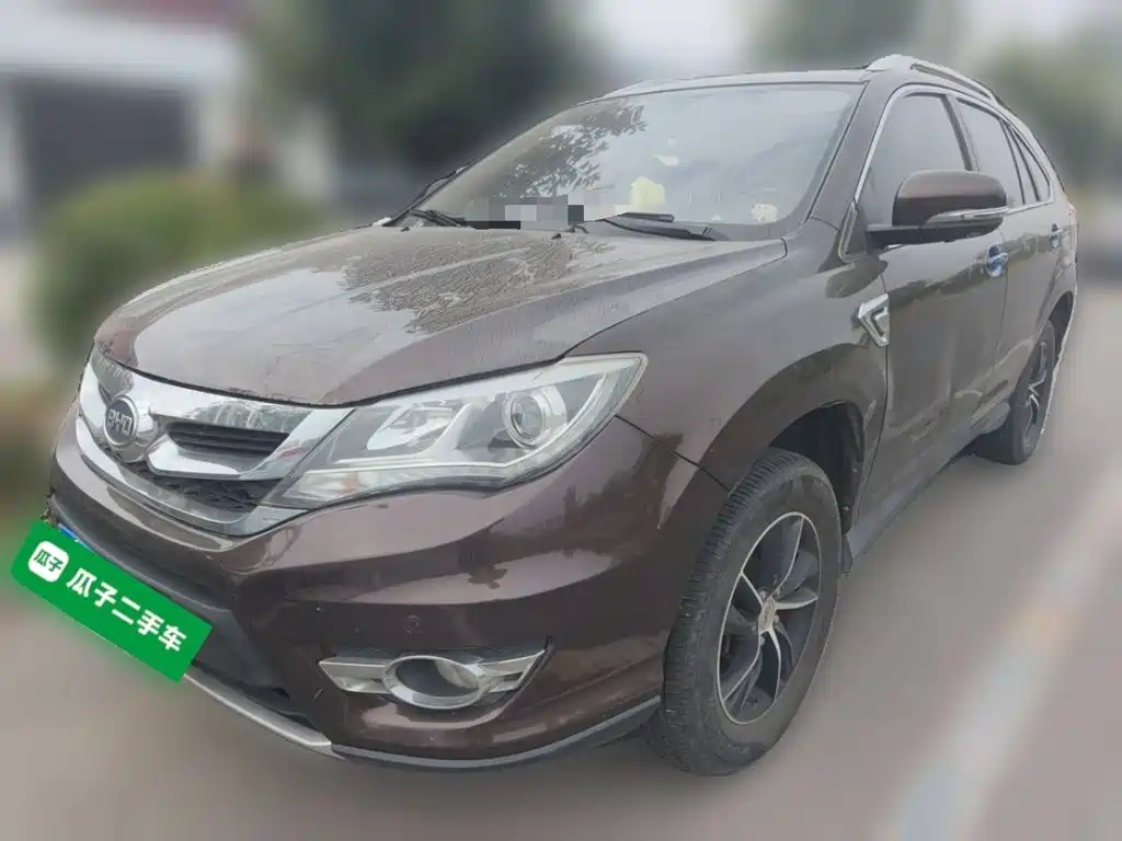 BYD S7