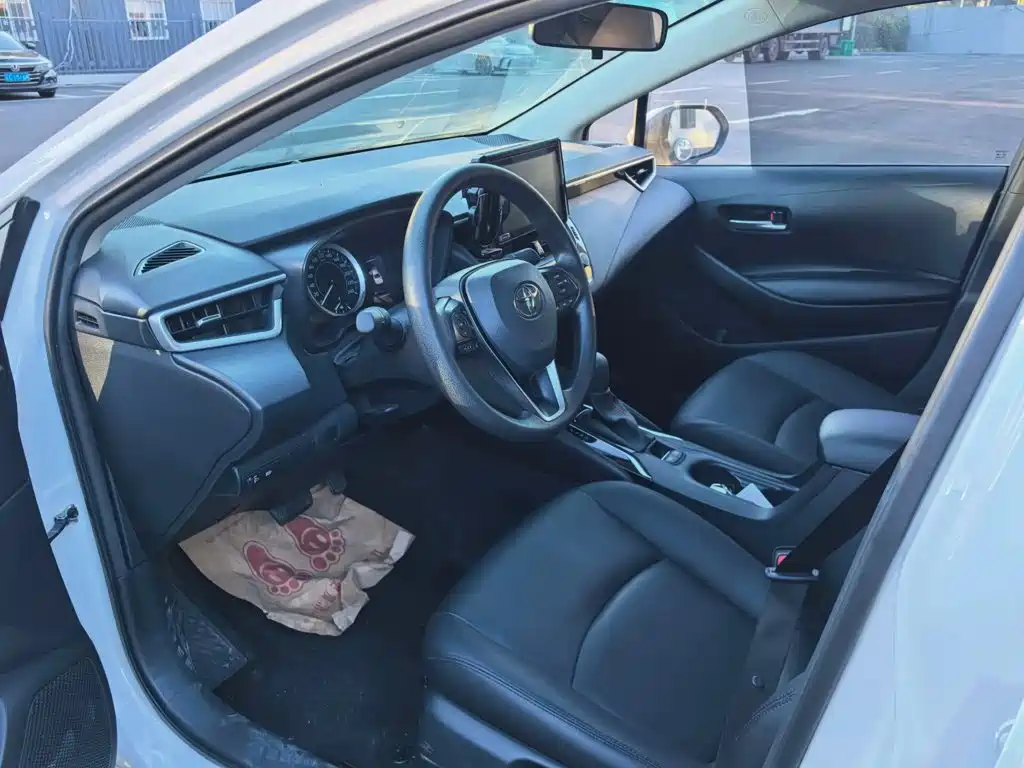 Toyota Corolla — миниатюра 13