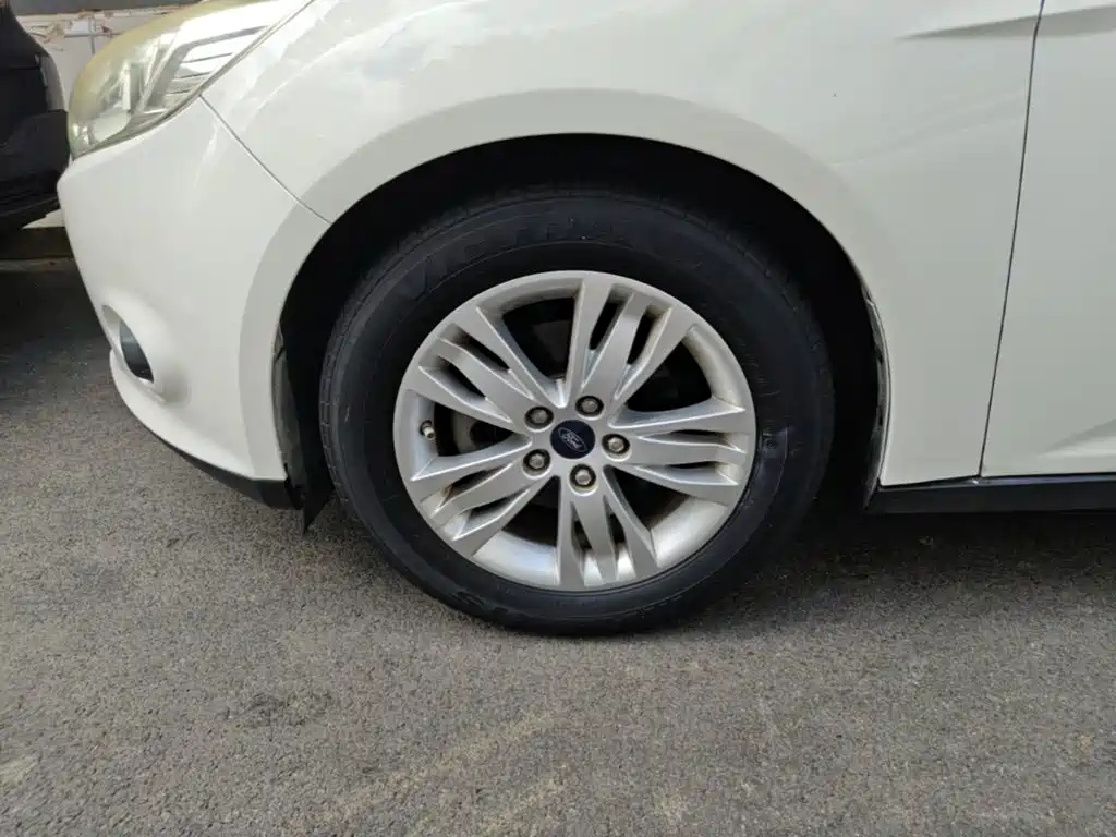 Ford Focus — миниатюра 23