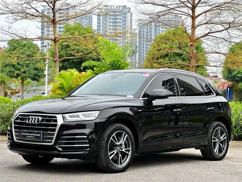Audi Q5L 2018 40 TFSI Fashion V