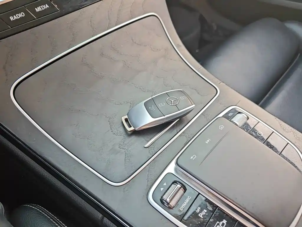 Mercedes-Benz C-Class — миниатюра 9