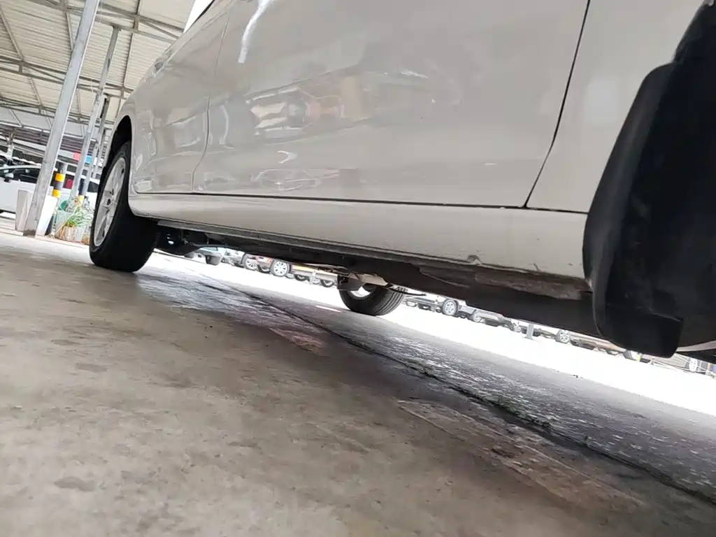 Volkswagen Santana — миниатюра 21